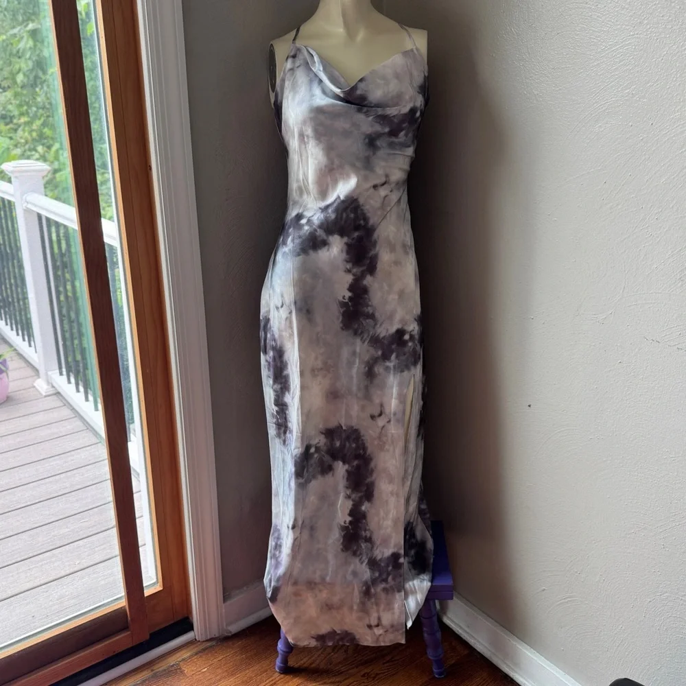 Super down tie-dye maxi dress/gown sleeveless NWT size small